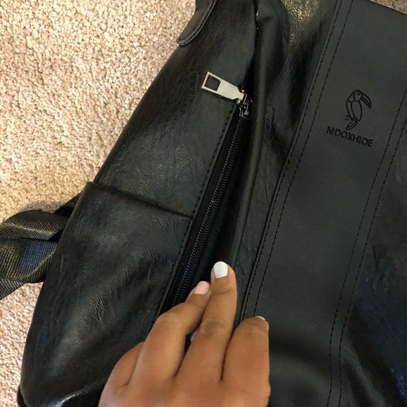 vegan leather backpack - Picture 3 of 4